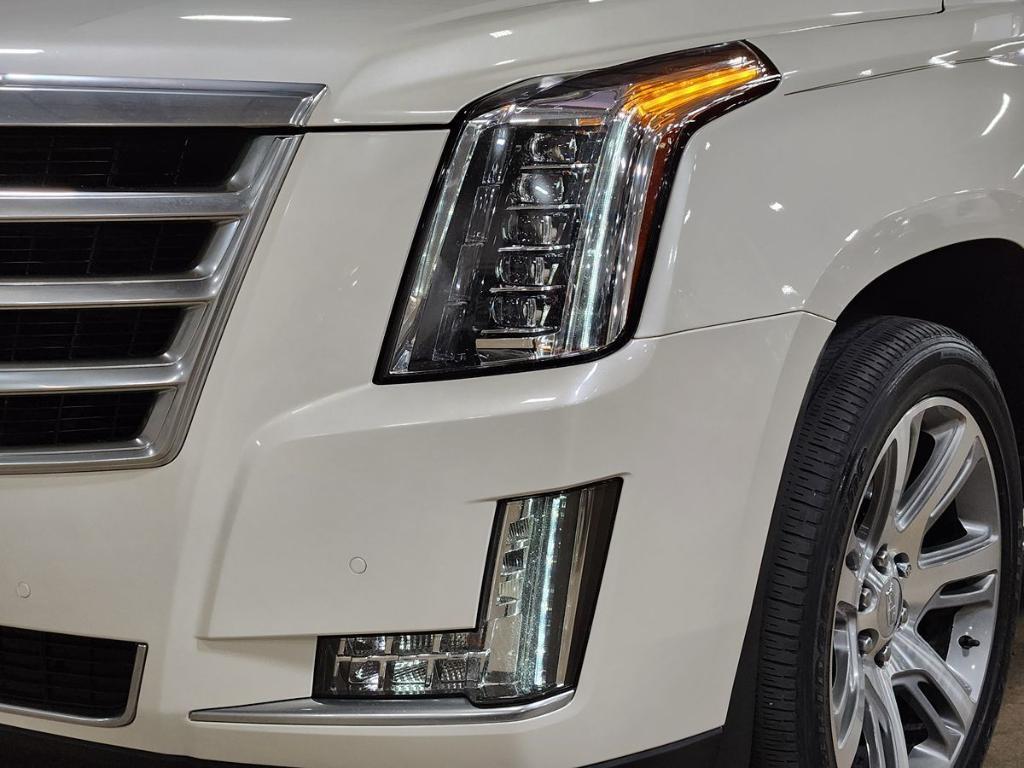 used 2015 Cadillac Escalade car, priced at $21,385