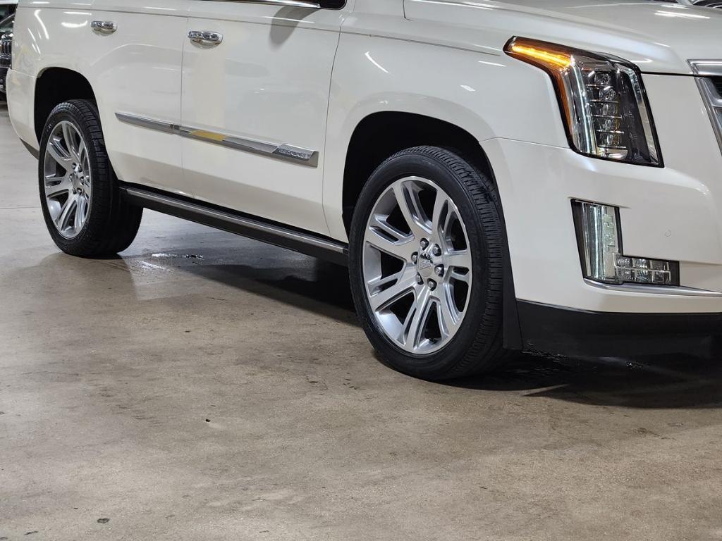 used 2015 Cadillac Escalade car, priced at $21,385