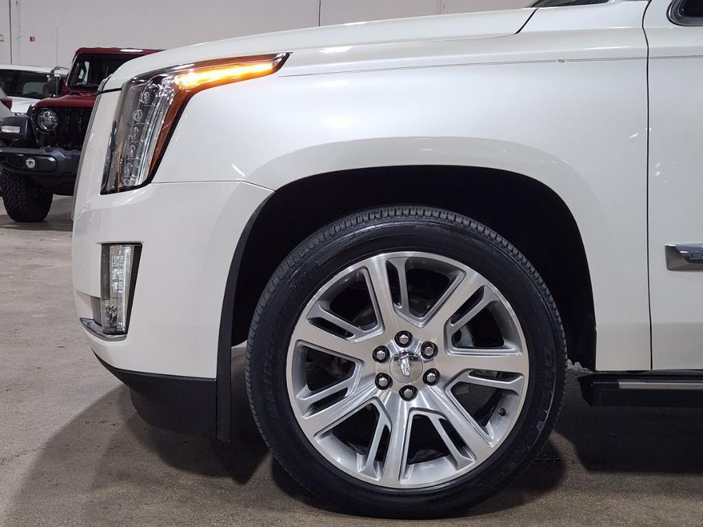 used 2015 Cadillac Escalade car, priced at $21,385
