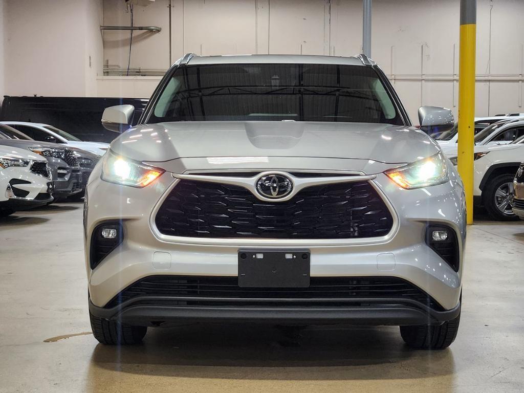 used 2021 Toyota Highlander car, priced at $35,868