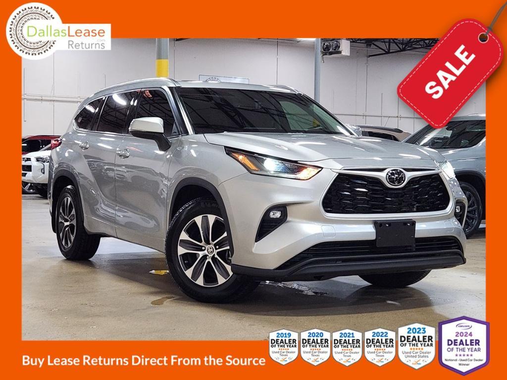 used 2021 Toyota Highlander car, priced at $32,443