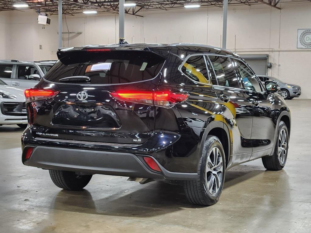 used 2022 Toyota Highlander car, priced at $35,745