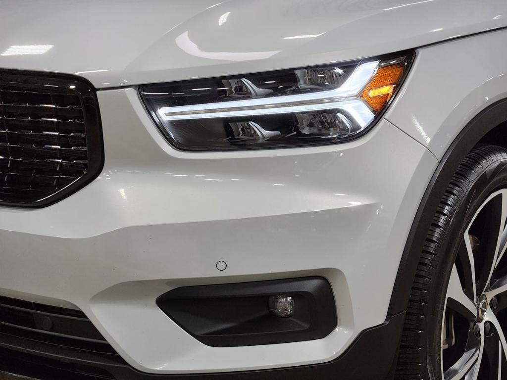 used 2020 Volvo XC40 car, priced at $24,836