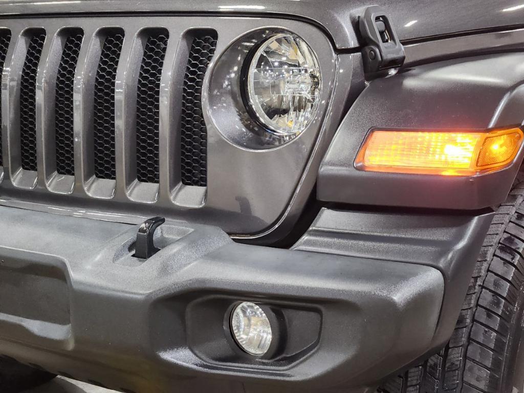 used 2021 Jeep Wrangler Unlimited car, priced at $25,912
