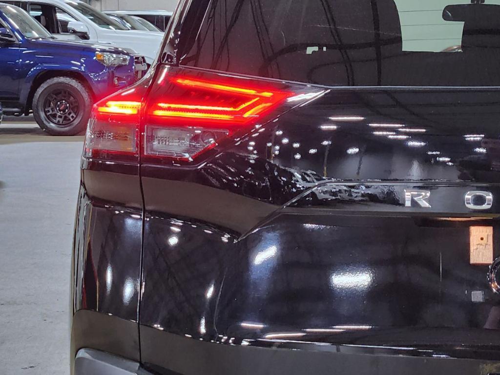 used 2021 Nissan Rogue car, priced at $18,612