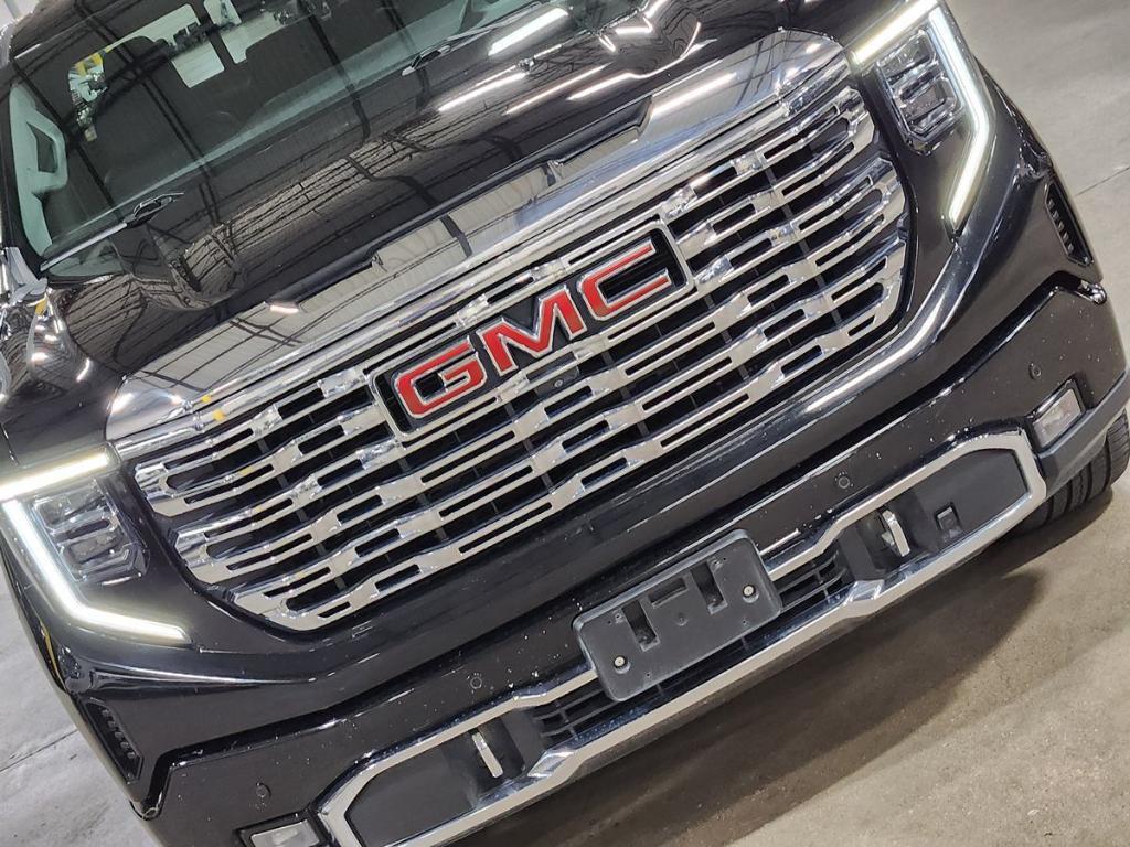 used 2023 GMC Sierra 1500 car, priced at $49,878