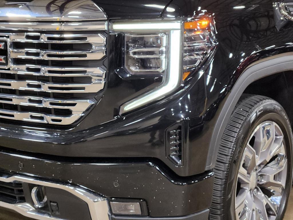 used 2023 GMC Sierra 1500 car, priced at $49,878