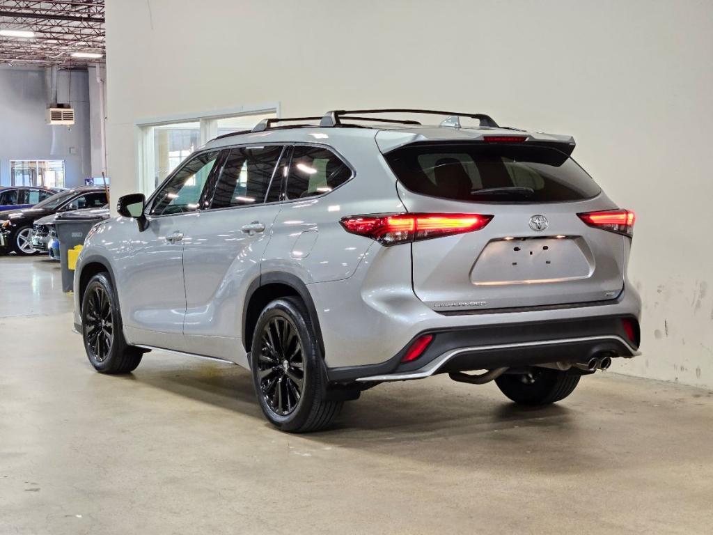 used 2023 Toyota Highlander car, priced at $45,600