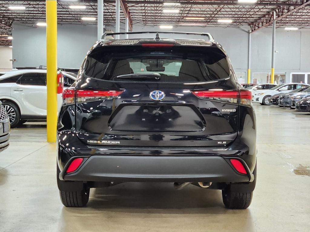used 2023 Toyota Highlander Hybrid car, priced at $45,098