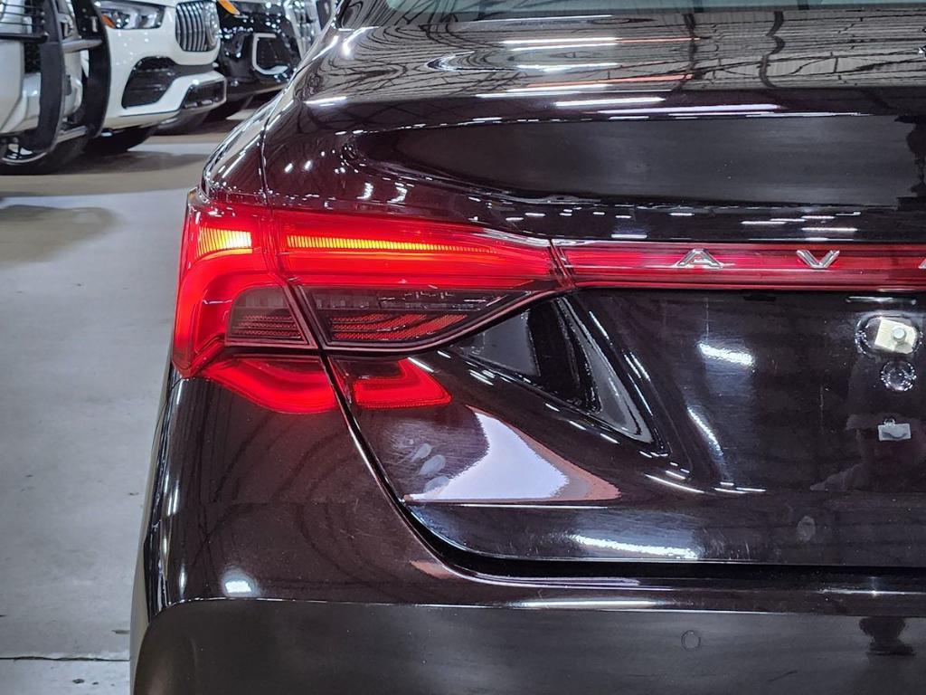 used 2019 Toyota Avalon Hybrid car, priced at $27,941
