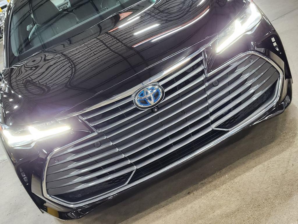 used 2019 Toyota Avalon Hybrid car, priced at $31,174