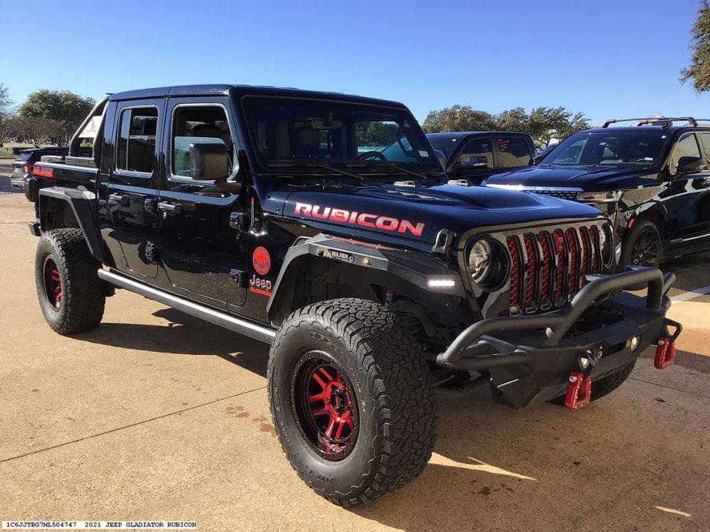 used 2021 Jeep Gladiator car, priced at $38,440