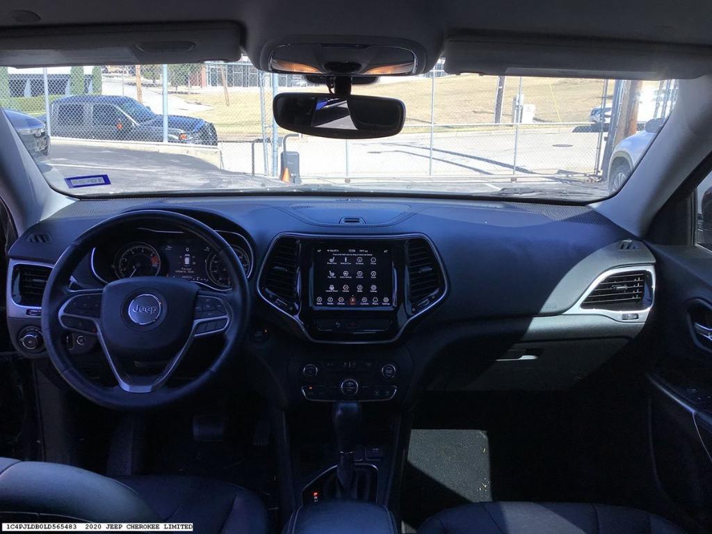 used 2020 Jeep Cherokee car, priced at $19,434