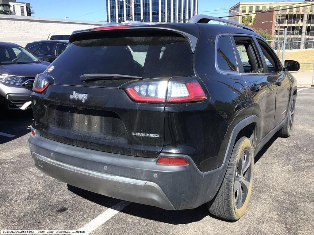 used 2020 Jeep Cherokee car, priced at $19,434