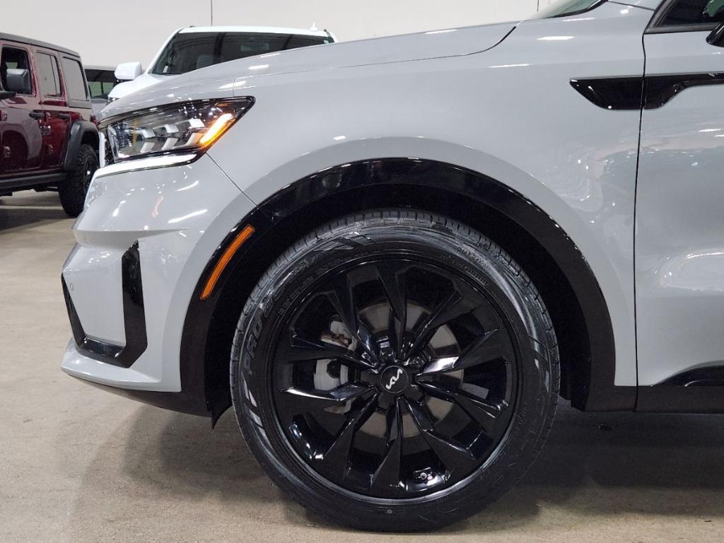 used 2022 Kia Sorento car, priced at $27,679