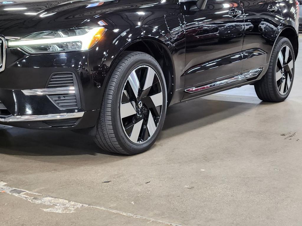 used 2023 Volvo XC60 Recharge Plug-In Hybrid car, priced at $41,722