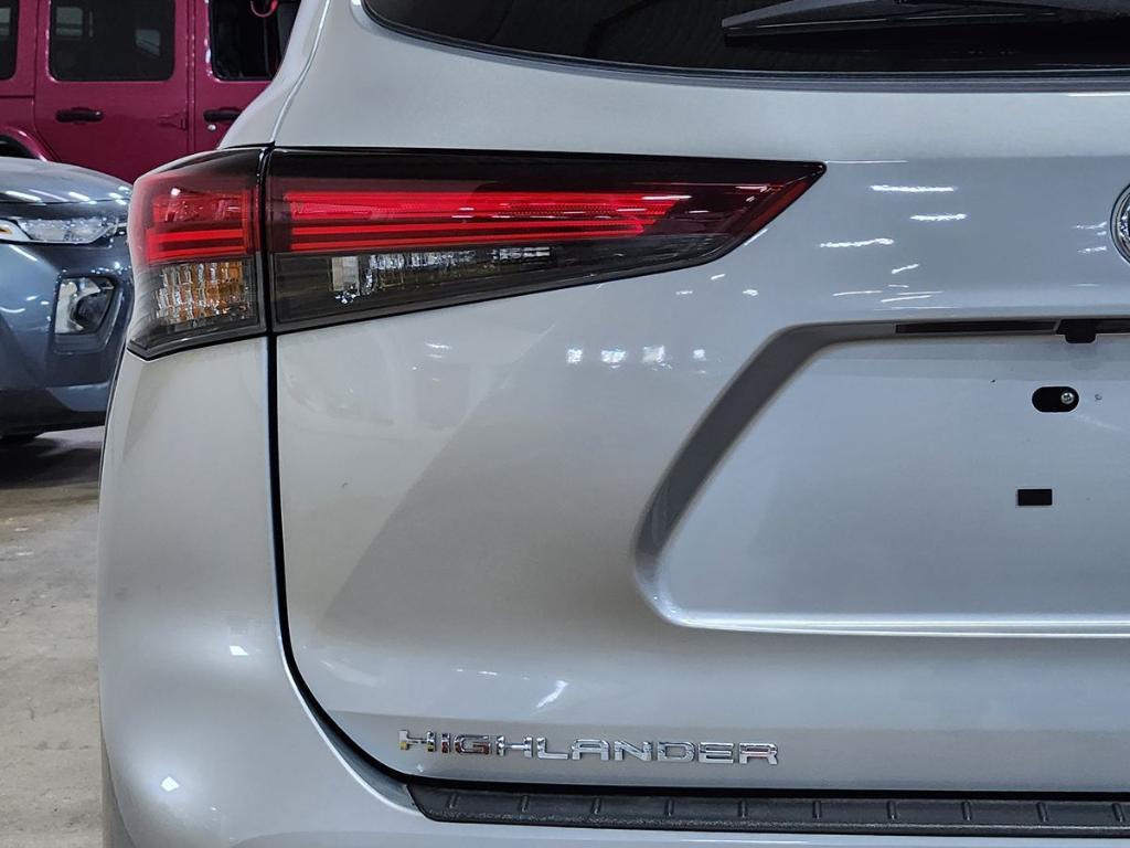 used 2024 Toyota Highlander car, priced at $40,835