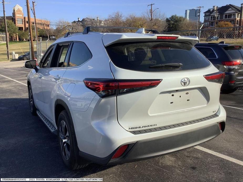 used 2023 Toyota Highlander car, priced at $40,400