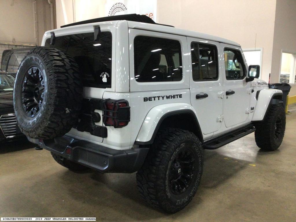 used 2019 Jeep Wrangler Unlimited car, priced at $35,090