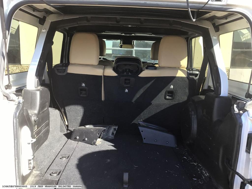 used 2019 Jeep Wrangler Unlimited car, priced at $35,090