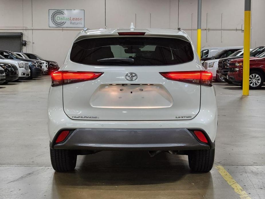 used 2020 Toyota Highlander car, priced at $36,313