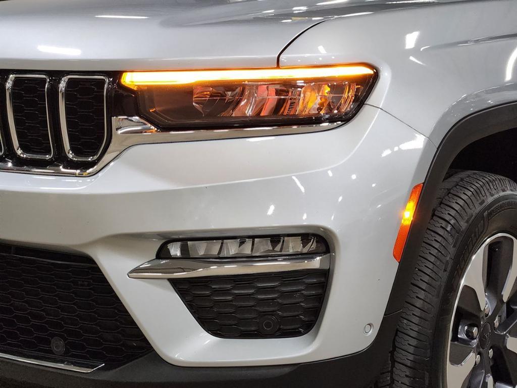 used 2022 Jeep Grand Cherokee 4xe car, priced at $28,527