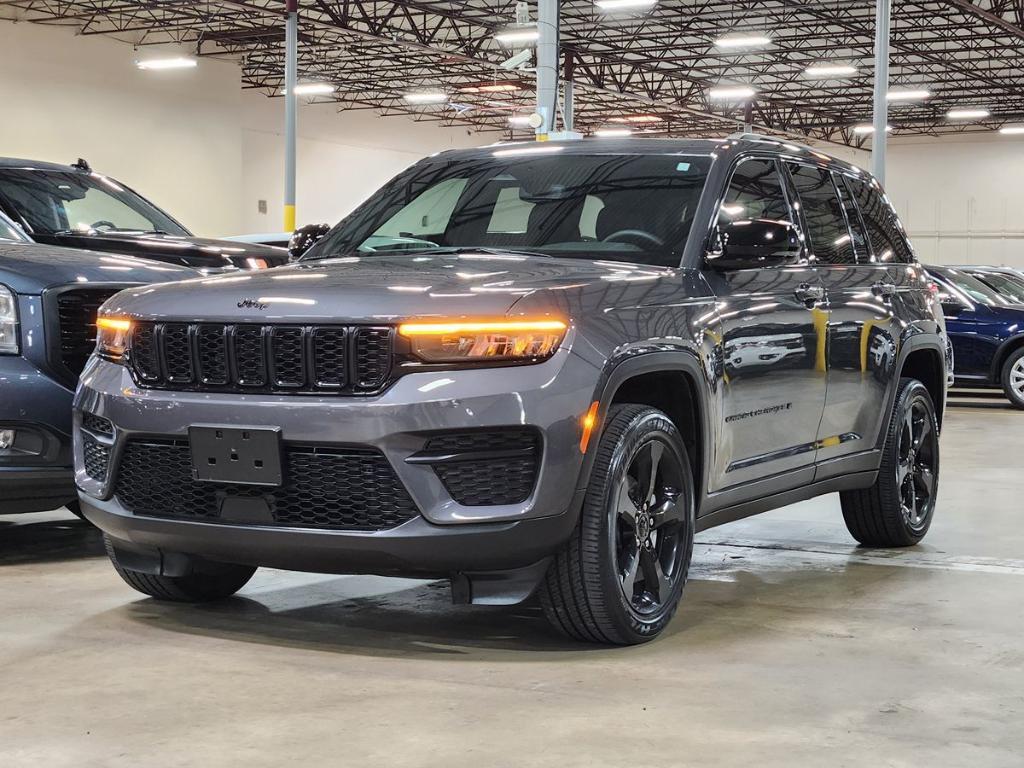 used 2023 Jeep Grand Cherokee car, priced at $32,296