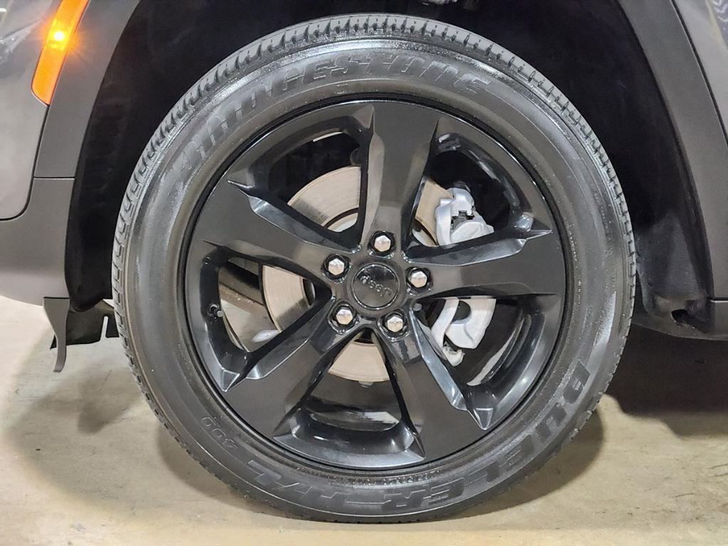 used 2023 Jeep Grand Cherokee car, priced at $32,296