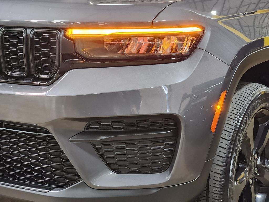 used 2023 Jeep Grand Cherokee car, priced at $32,296
