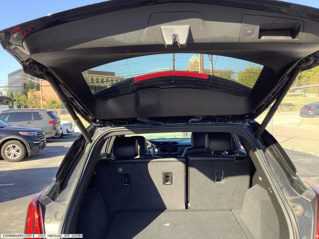 used 2023 Cadillac XT5 car, priced at $28,935
