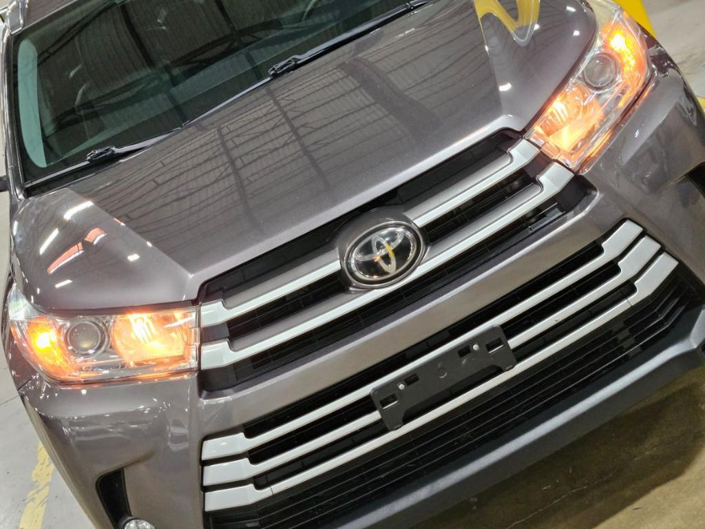 used 2019 Toyota Highlander car, priced at $32,907