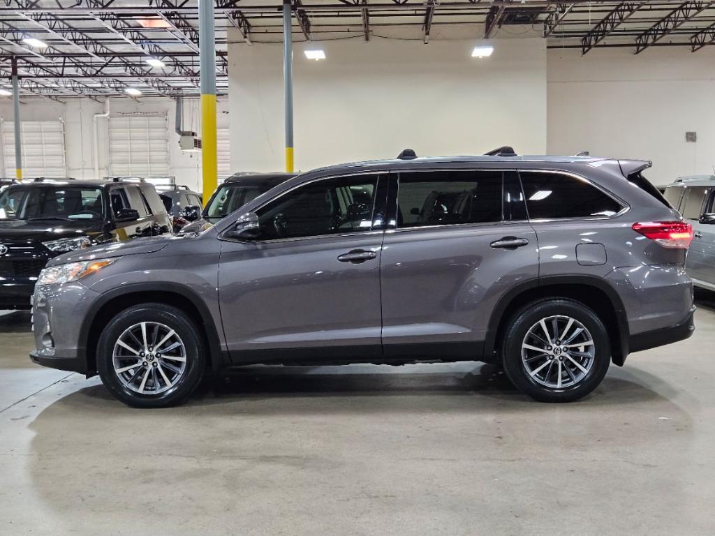 used 2019 Toyota Highlander car, priced at $32,907