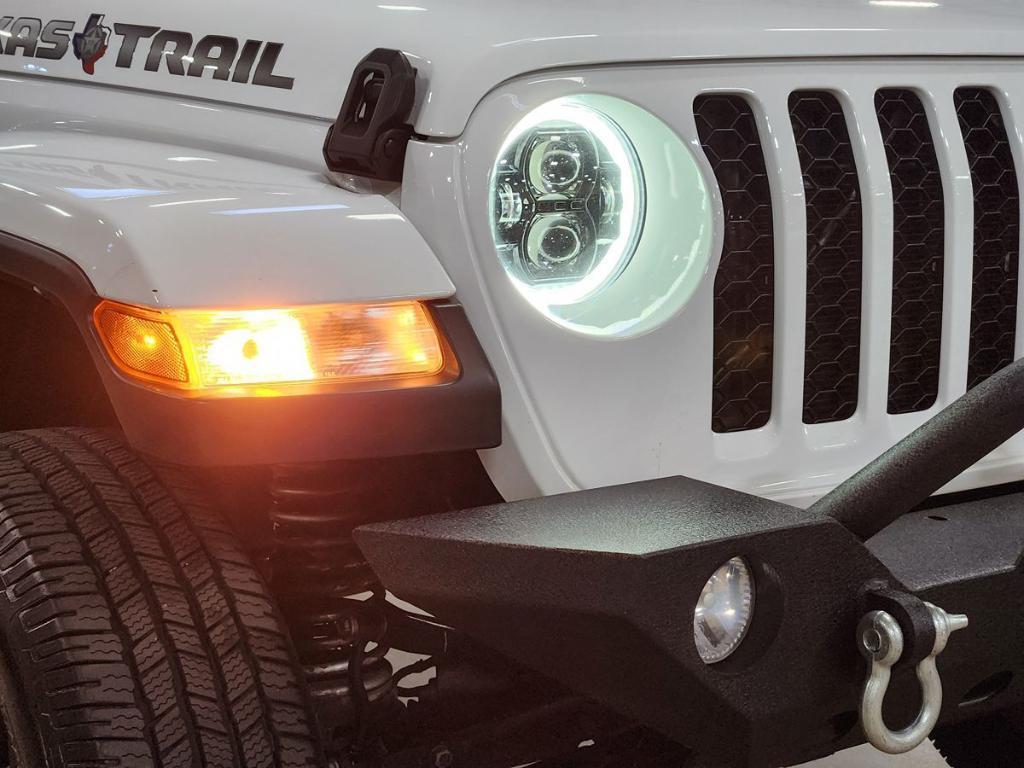 used 2021 Jeep Gladiator car, priced at $30,511