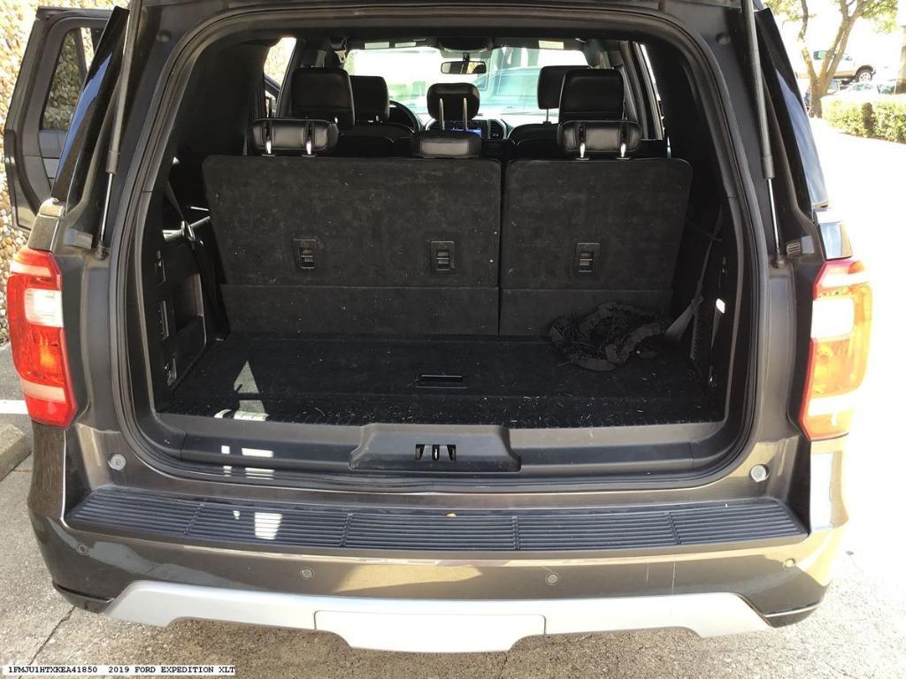 used 2019 Ford Expedition car, priced at $27,134