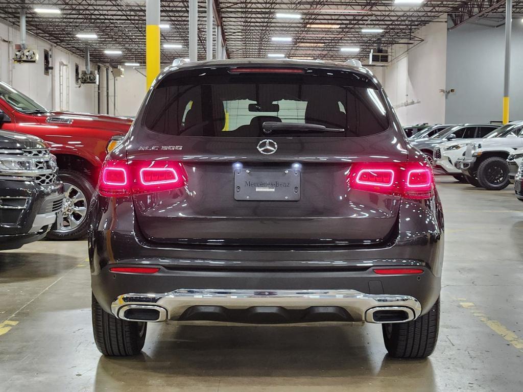 used 2020 Mercedes-Benz GLC 300 car, priced at $21,685