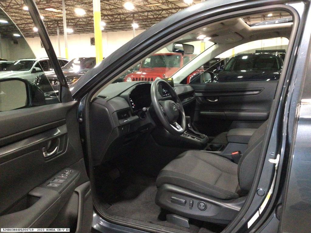 used 2023 Honda CR-V car, priced at $33,012