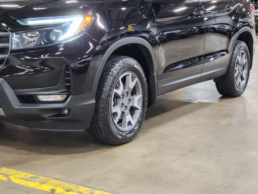 used 2022 Honda Passport car, priced at $33,917