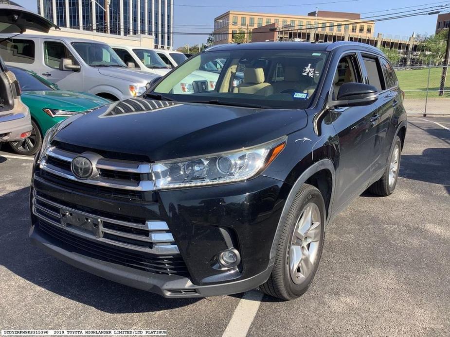 used 2019 Toyota Highlander car, priced at $32,329