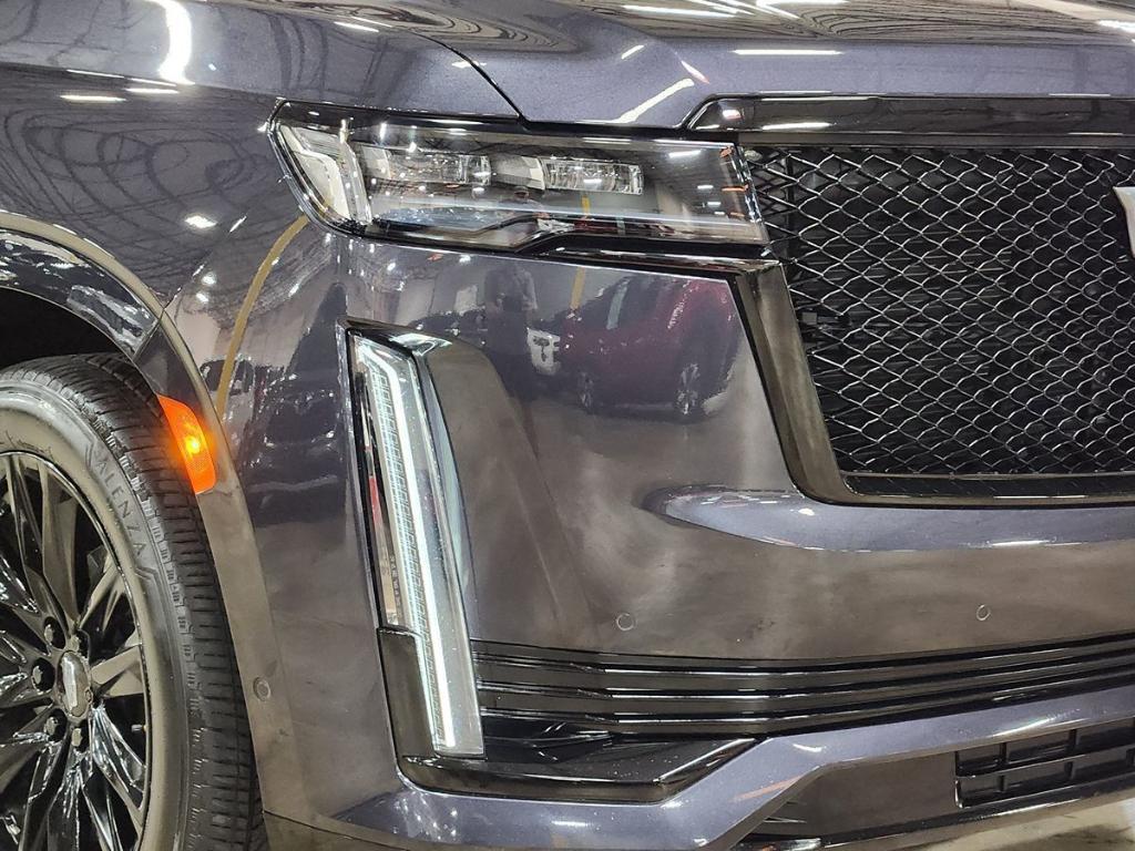 used 2023 Cadillac Escalade ESV car, priced at $77,255