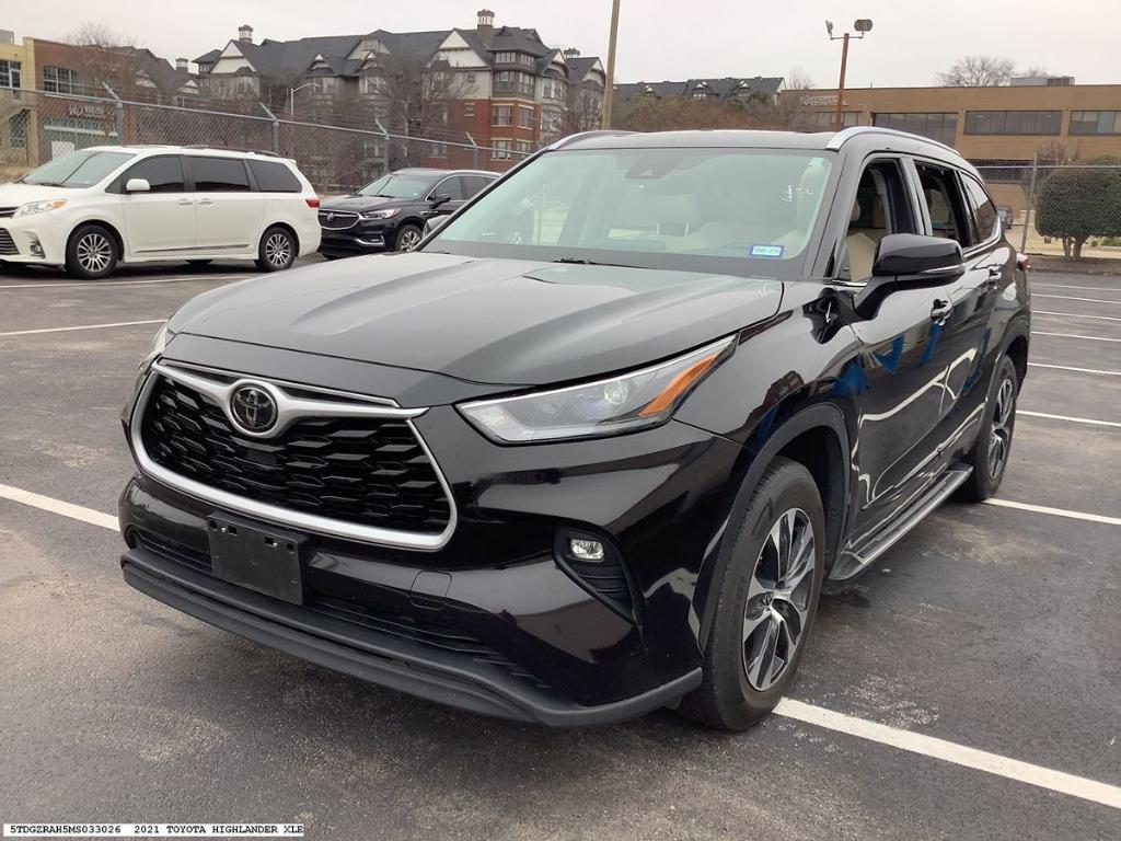 used 2021 Toyota Highlander car, priced at $32,950