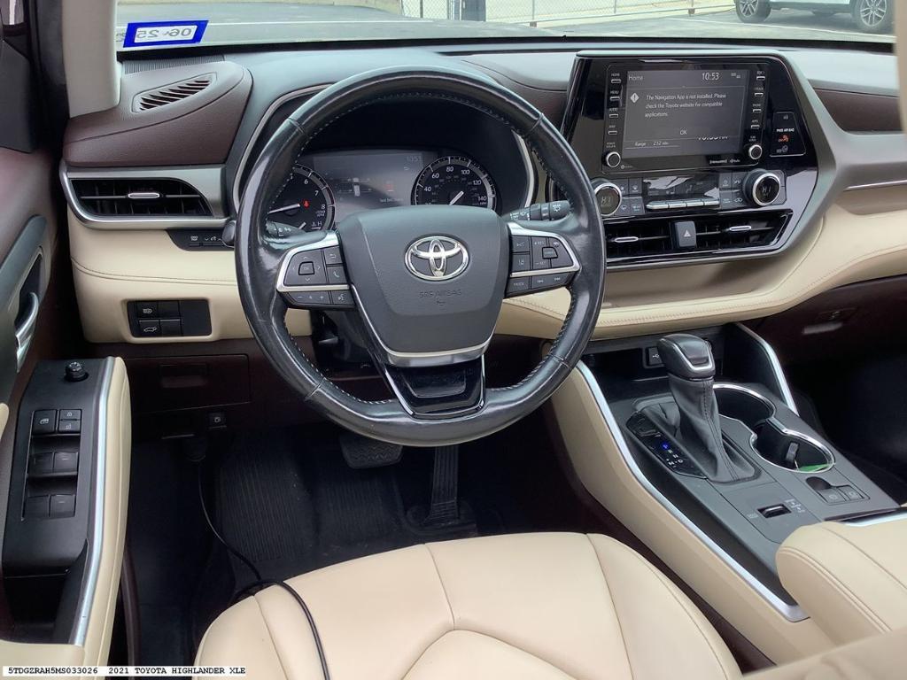 used 2021 Toyota Highlander car, priced at $32,950