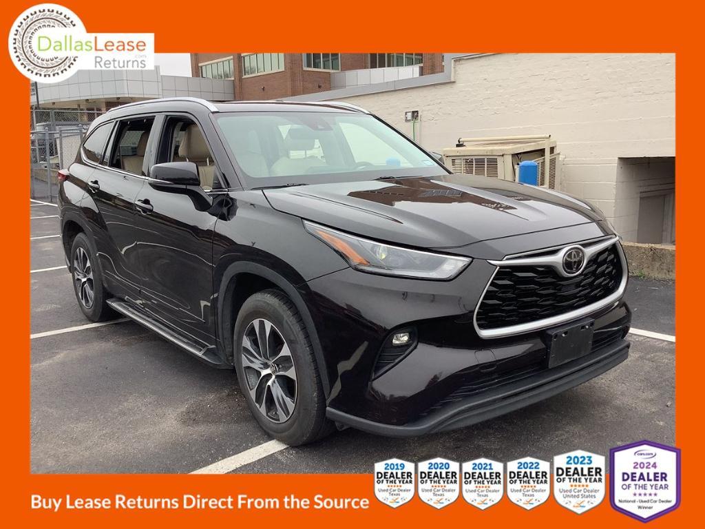 used 2021 Toyota Highlander car, priced at $32,950