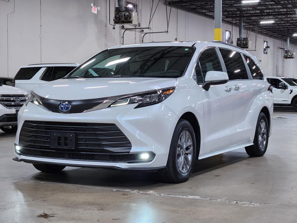 used 2025 Toyota Sienna car, priced at $50,235