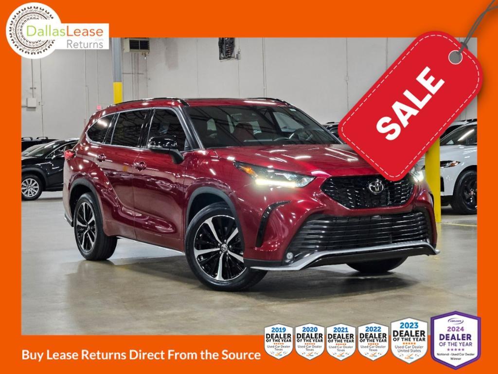 used 2021 Toyota Highlander car, priced at $36,710