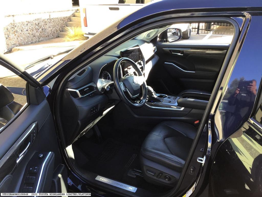 used 2022 Toyota Highlander car, priced at $35,109