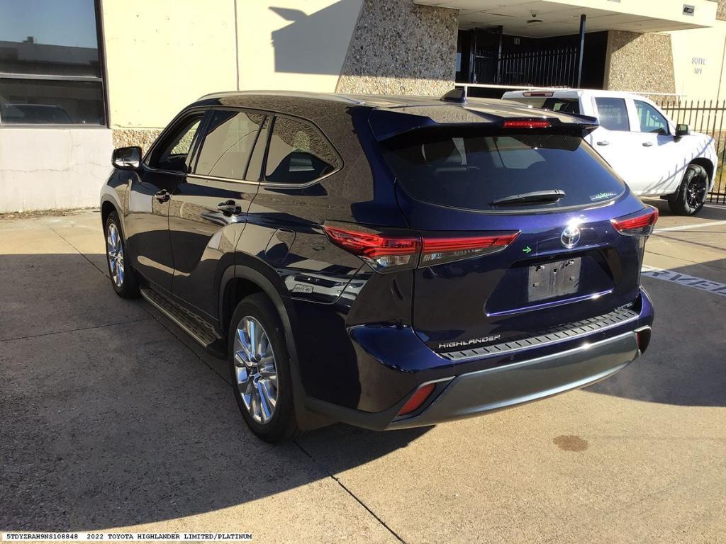 used 2022 Toyota Highlander car, priced at $35,109