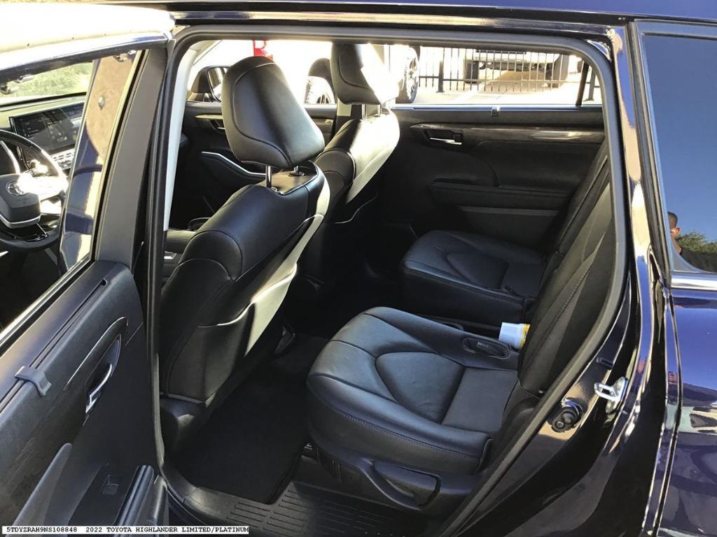 used 2022 Toyota Highlander car, priced at $35,109