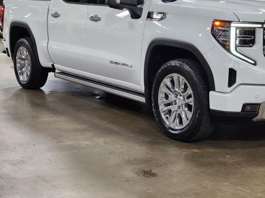 used 2022 GMC Sierra 1500 car, priced at $52,625