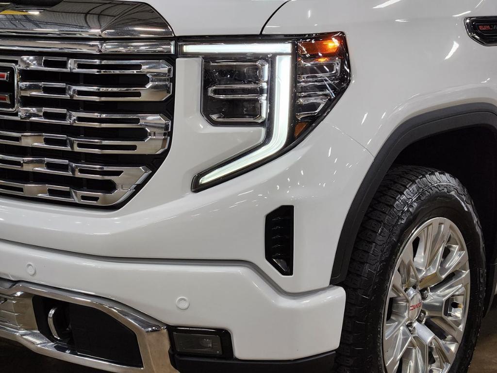 used 2022 GMC Sierra 1500 car, priced at $52,625