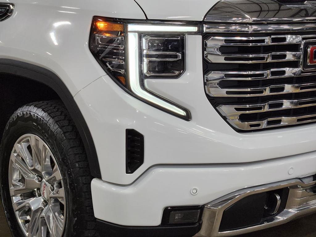 used 2022 GMC Sierra 1500 car, priced at $52,625